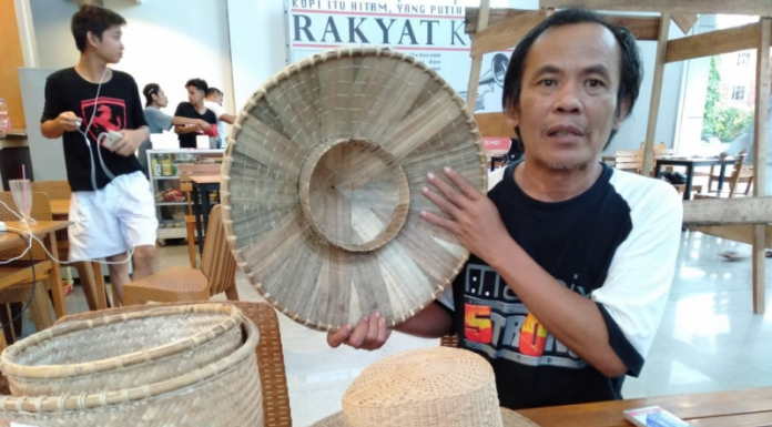 Produk Anyaman Bambu Khas Kalbar Mesti Lebih Kekinian