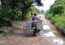 Jalan Kampung Baru-Kumpai Besar Rusak Parah