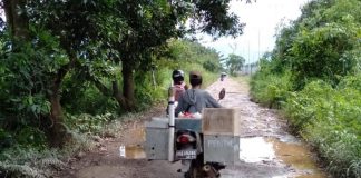 Jalan Kampung Baru-Kumpai Besar Rusak Parah