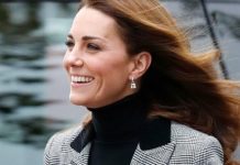 Blazer Funky, Gaya Klasik yang Menawan