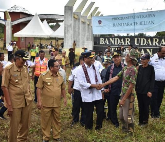 Proyek Jalan Bandara Terbentur Status Lahan