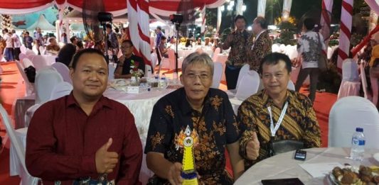 Bupat Peduli Olahraga, Jarot Dianugerahi Penghargaan