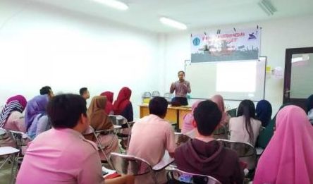 Mahasiswa Butuh Edukasi Politik