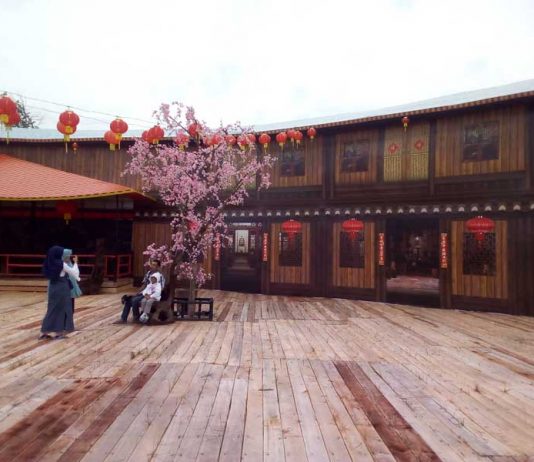 Diisi Paduan Suara 17 Perwakilan Etnis