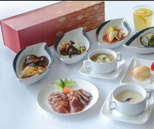 Hidangan Lezat, Kenyang dan Hoki