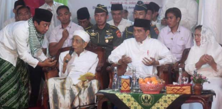 Kesembronoan Romi Gerus Elektabilitas Jokowi