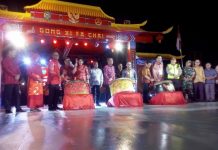 Gubernur Buka Festival Imlek dan Cap Go Meh Singkawang