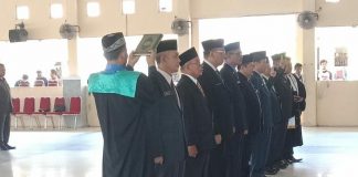 Bupati Melawi Lantik 8 Pejabat Eselon II
