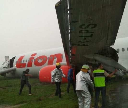 Insiden Lion Air Tergelincir Saat Landing, Dua Penumpangnya Syok Berat dan Dilarikan ke RSAU Supadio