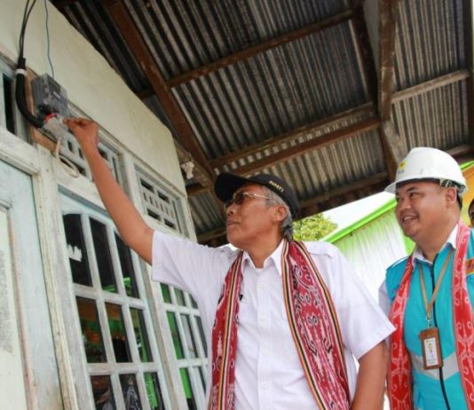 Dari 391 Desa di Sintang, Baru 172 yang Teraliri Listrik