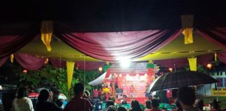 Hujan Lebat Warnai Perayaan Malam Imlek di Sekadau