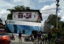 Fasad KCP BNI Putussibau Ambruk