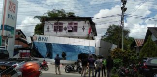 Fasad KCP BNI Putussibau Ambruk