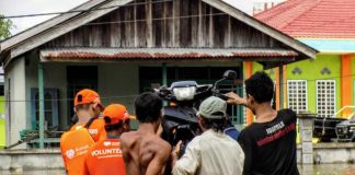 Banjir Di Landak dan Ngabang, Rumah Zakat Gelontorkan Bantuan