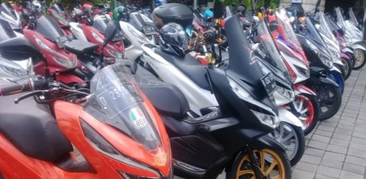 Honda PCX Ingin Jadi Teladan Berkendara