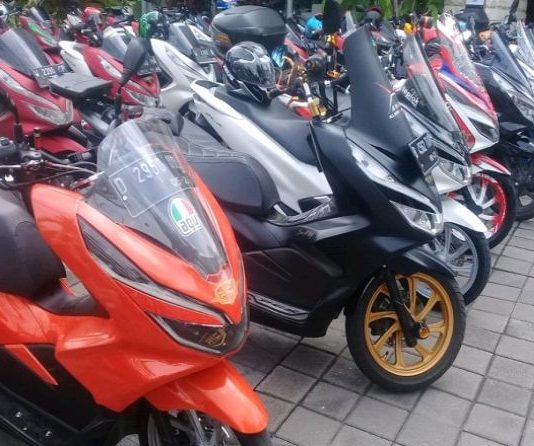 Honda PCX Ingin Jadi Teladan Berkendara