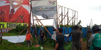 Ratusan APK Dibongkar Petugas