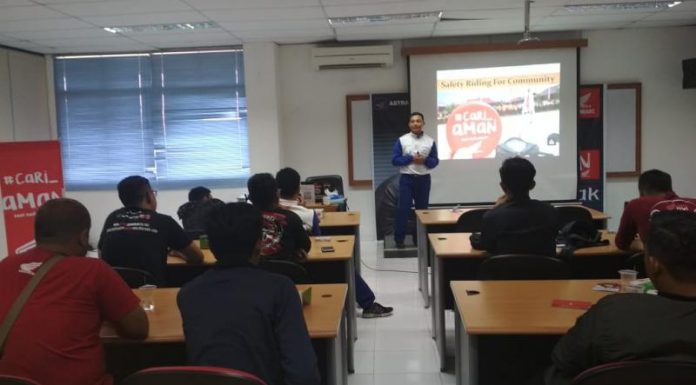 Astra Motor Kurangi Risiko Kecelakaan Komunitas Motor