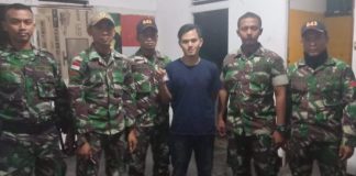 Yonif 643/WNS Tangkap Warga Malaysia Pembawa Sabu