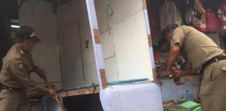 Buka Akses Jalan di Pasar Sudirman