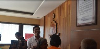 Tak Sempat Kabur, Kakek Nenek Pasrah Ditangkap