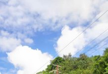 PLN Perbaiki Jaringan di Bekas Lokasi Longsor Muntok