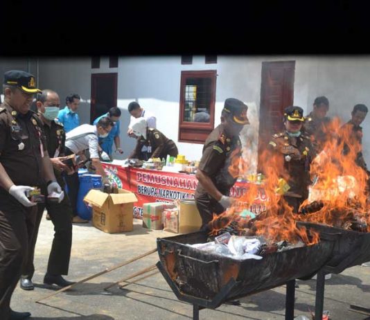 Dijerat TPPU, Pelaku Narkoba Dihukum Mati