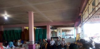 Kapolres Imbau Pedagang Tak Jual Lem Sembarangan