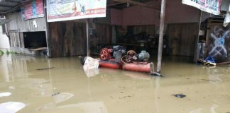 Banjir Rendam Puluhan Rumah Warga di Nanga Mahap