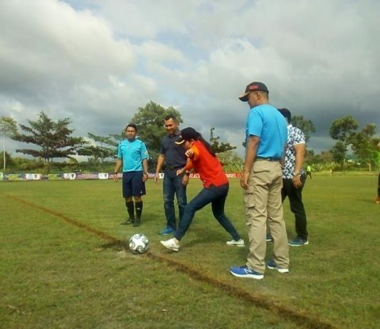 Walikota Singkawang Buka Open Turnamen Sepakbola Dan Brigif 19 KH