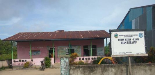 PAUD Riam Berasap Jaya Butuh Perbaikan