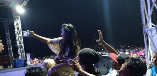 Selvi Bintang Pantura II Pukau Ribuan Warga Sekadau