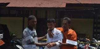 Rekonstruksi Kasus Penganiayaan di Pasar Mawar