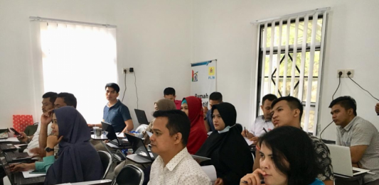 PLN Latih UMKM Melek Teknologi