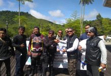 Intip Keseruan Pecinta Vespa Jajal Jalan Mulus Pontianak-Lubuk Antu