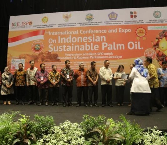 Dua Perusahaan Perkebunan Raih Sertifikat ISPO