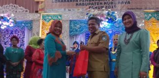 Patenkan Pengantin Melayu Khas Kubu Raya