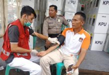 PMI Cek Kesehatan Petugas Penghitungan Suara