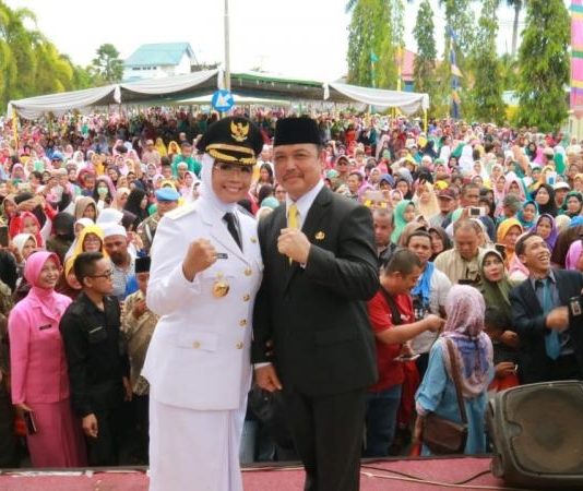 Erlina-Muhammad Pagi Disambut Ribuan Masyarakat