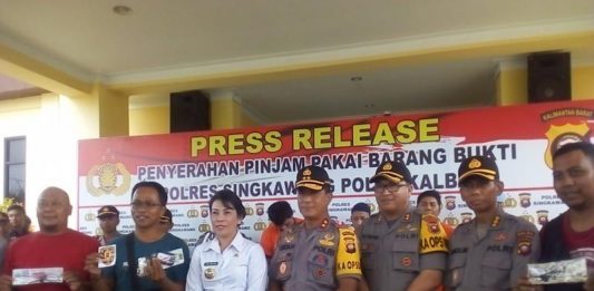 Kapolda Serahkan Barang Bukti 83 Mobil Kasus Penggelapan