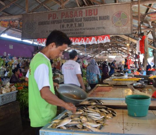 Pedagang Pasar Ibu Minta Tempat Jualan yang Layak