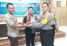 Polsek Mempawah Hulu Terima Tiga Bendera Tengkorak