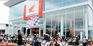 PCX Mau Jadi Teladan di Jalanan