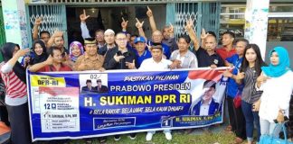 Tim Pemenangan Capres-Cawapres Bersaing Rebut Pemilih