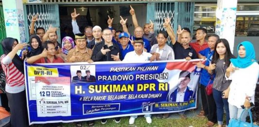 Tim Pemenangan Capres-Cawapres Bersaing Rebut Pemilih