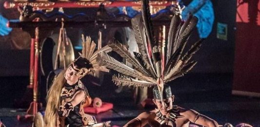 Pengalaman Merantau dan Memadukan Tari Mandau