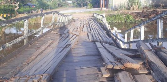 Jembatan Jeruju Kecil Ambruk, Pemkab Diminta Sigap dan Tanggap