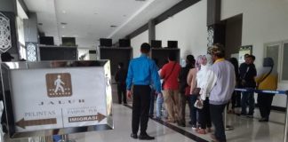 Pelintas di PLBN Entikong Menurun