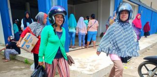 Pasar Murah Diperindag Ludes Diserbu Emak-emak