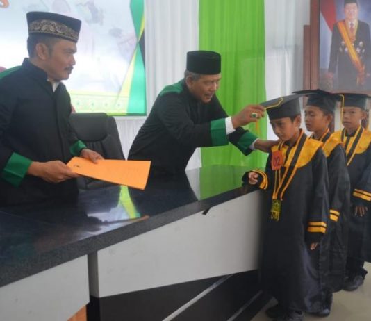Wisuda Santri Penghafal Alquran